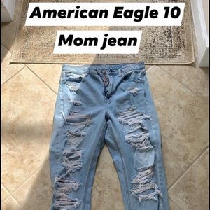 American Eagle Mom Jean